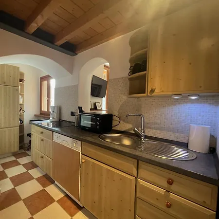Antico Borgo Prabiu Hegos Lägenhet