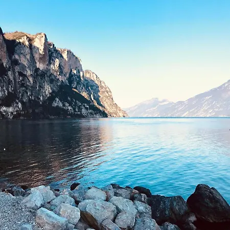 Antico Borgo Prabiu Hegos Lägenhet Tignale