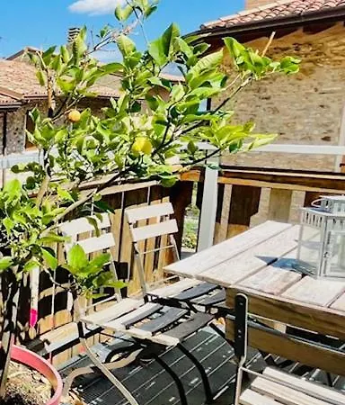 Antico Borgo Prabiu Hegos Lägenhet